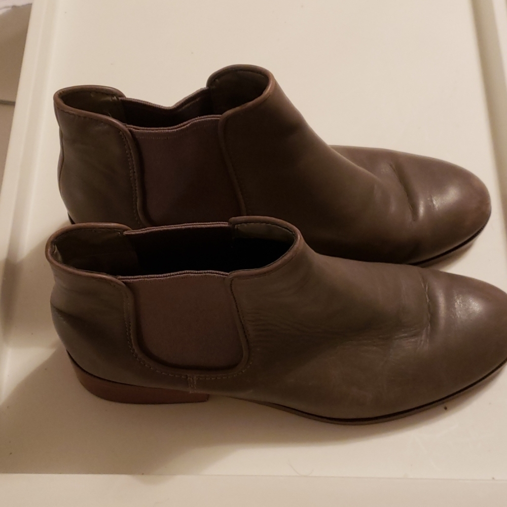 Cole and Hann booties Grey!